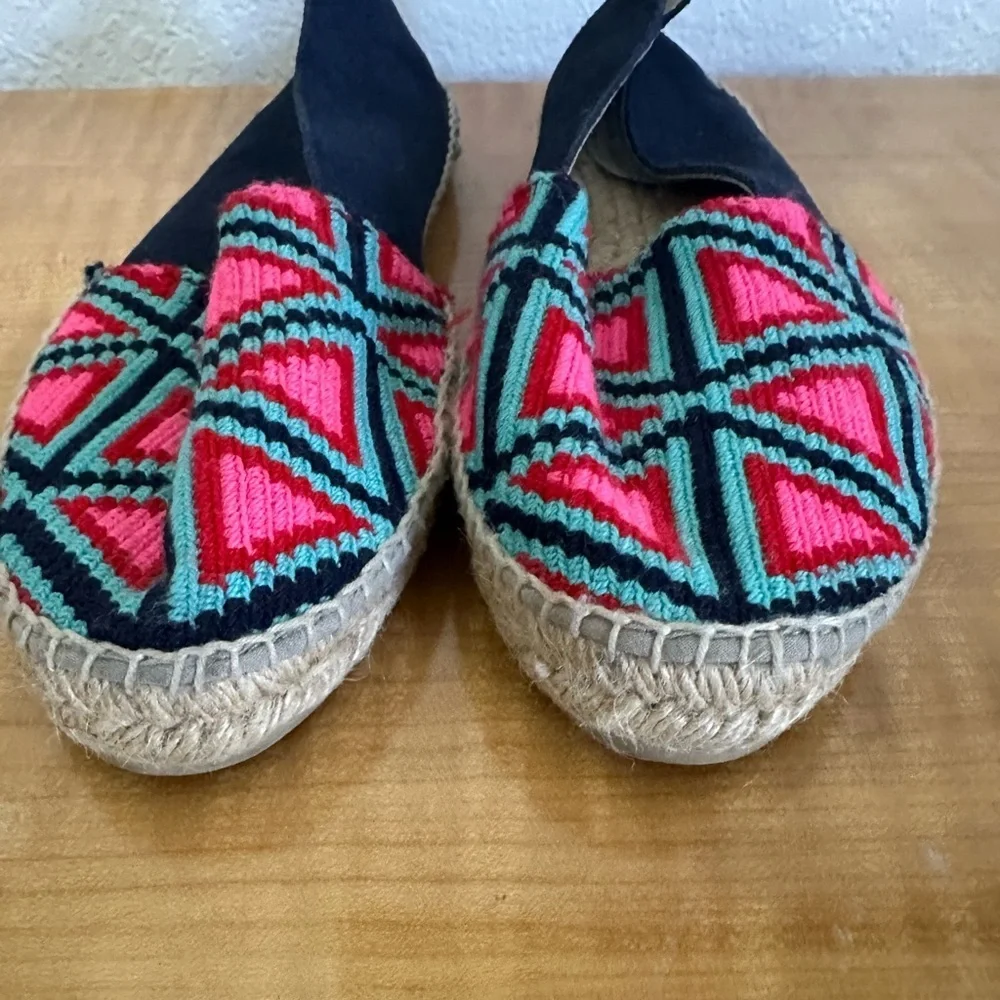 Manebi Suede and Canvas Embroidered Espadrilles in Blue and Pink - Size 41/11